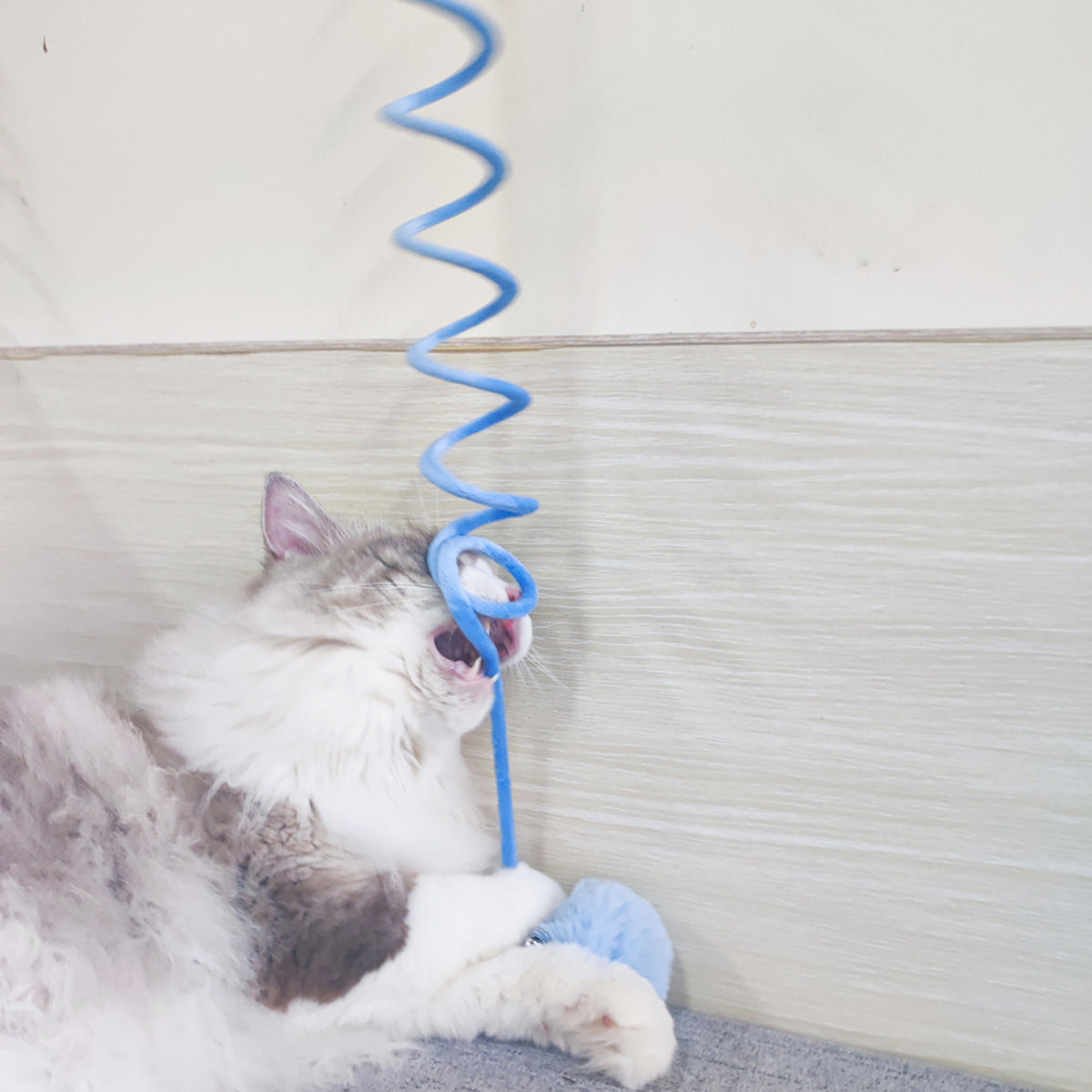 Furrenna™ Interactive Spring Cat Teaser Toy